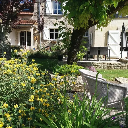 Les Trois Prunelles Nocleg ze śniadaniem