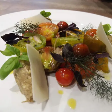 Les Trois Prunelles 3* Saint-Pierre-Toirac