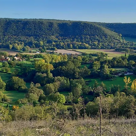 Les Trois Prunelles
