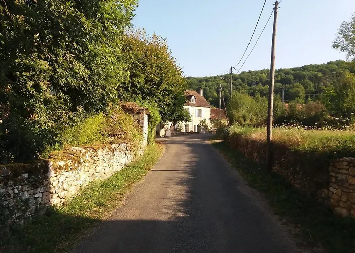 Les Trois Prunelles Bed & Breakfast Saint-Pierre-Toirac