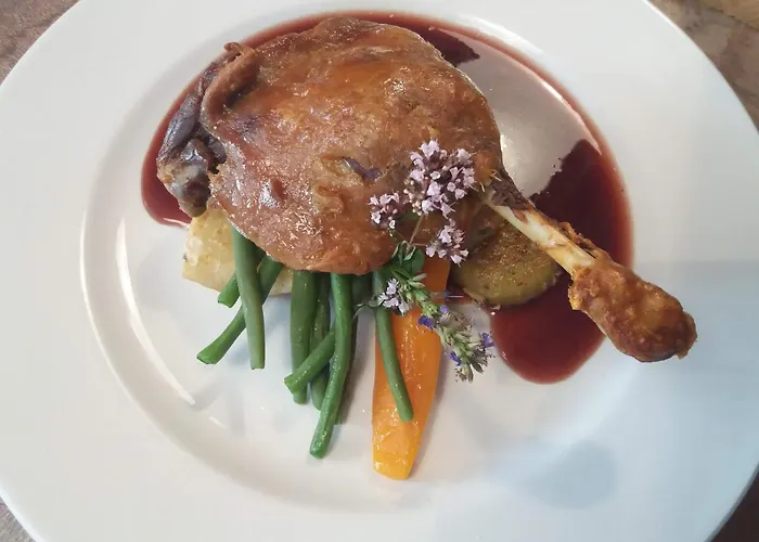 Les Trois Prunelles 3* Saint-Pierre-Toirac