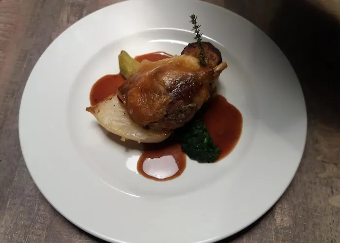 Les Trois Prunelles Bed & Breakfast 3*