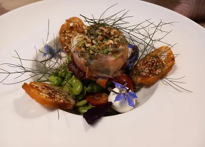 Les Trois Prunelles Bed & Breakfast Saint-Pierre-Toirac