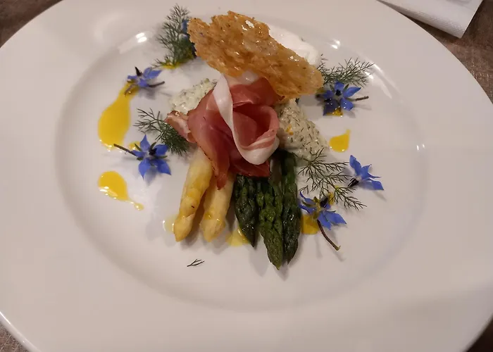 Les Trois Prunelles Bed & Breakfast Saint-Pierre-Toirac