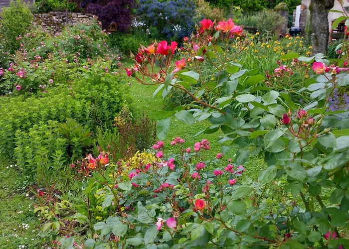 Les Trois Prunelles 3*