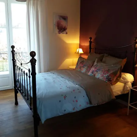 Les Trois Prunelles 3*