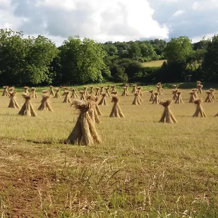 Les Trois Prunelles 3* Saint-Pierre-Toirac
