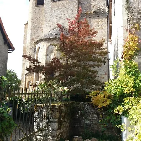 ベッド・アンド・ブレックファスト Les Trois Prunelles 3*