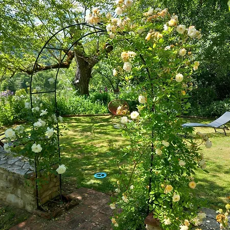 Les Trois Prunelles Bed and breakfast