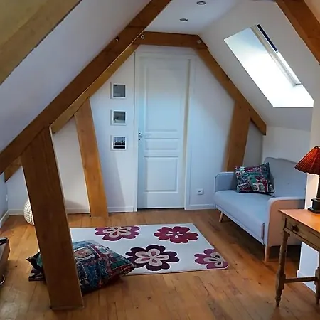 Les Trois Prunelles Bed & Breakfast 3*